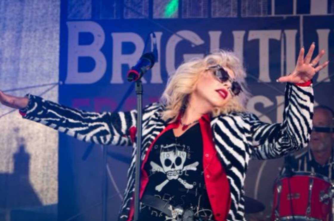 <q>michelle skull and crossbon</q>